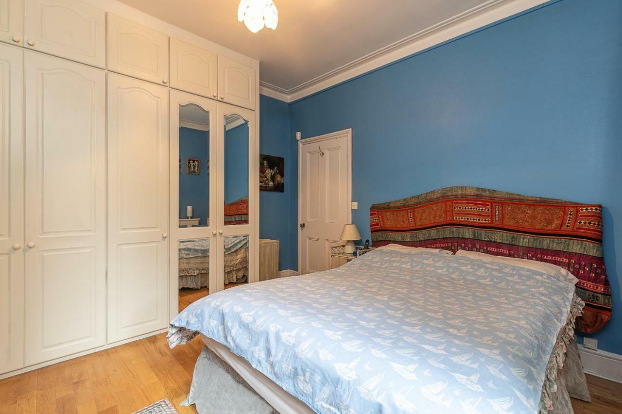 ロンドンJoivy Splendid Flat With Garden Near Battersea Parkアパートメント エクステリア 写真