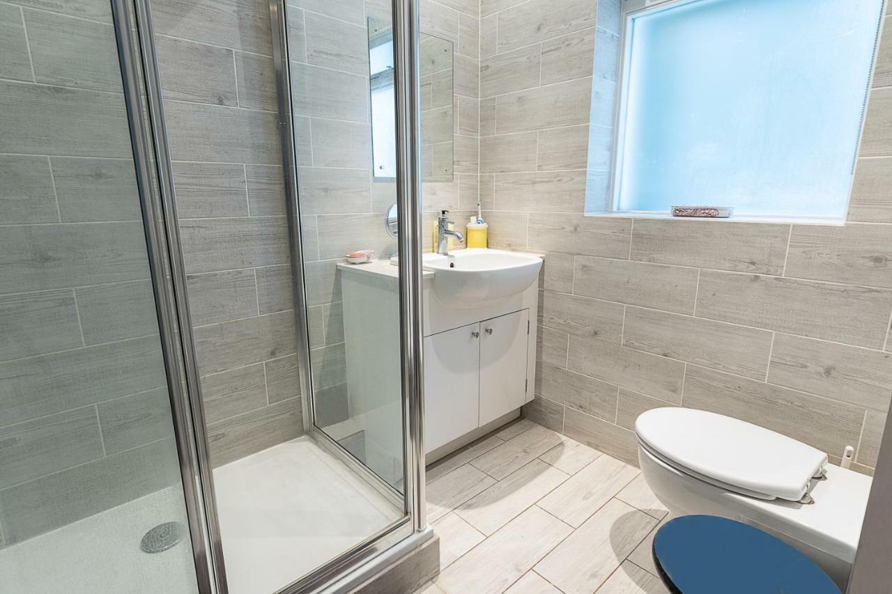 ロンドンJoivy Splendid Flat With Garden Near Battersea Parkアパートメント エクステリア 写真
